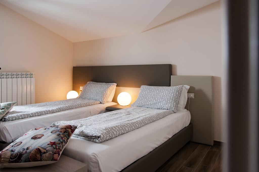 B&B Raffaello A Mare Montesilvano Marina Szoba fotó